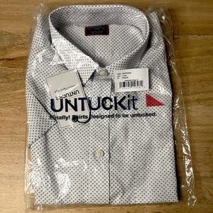 Brand New UNTUCKit, short sleeve Riverside style